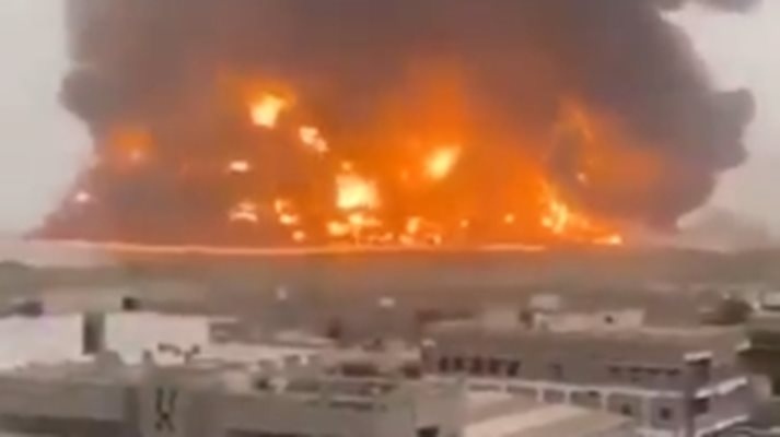 Израелската армия е атакувала пристанището Ходейда в Йемен на брега