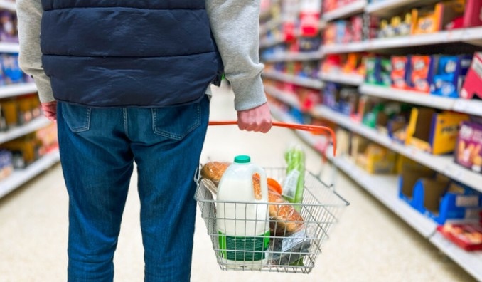 Драстични разлики между цените на едро и крайните цени в