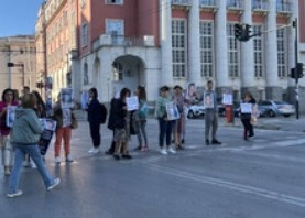 Протест пред Съдебната палата в Плевен преди насроченото за днес