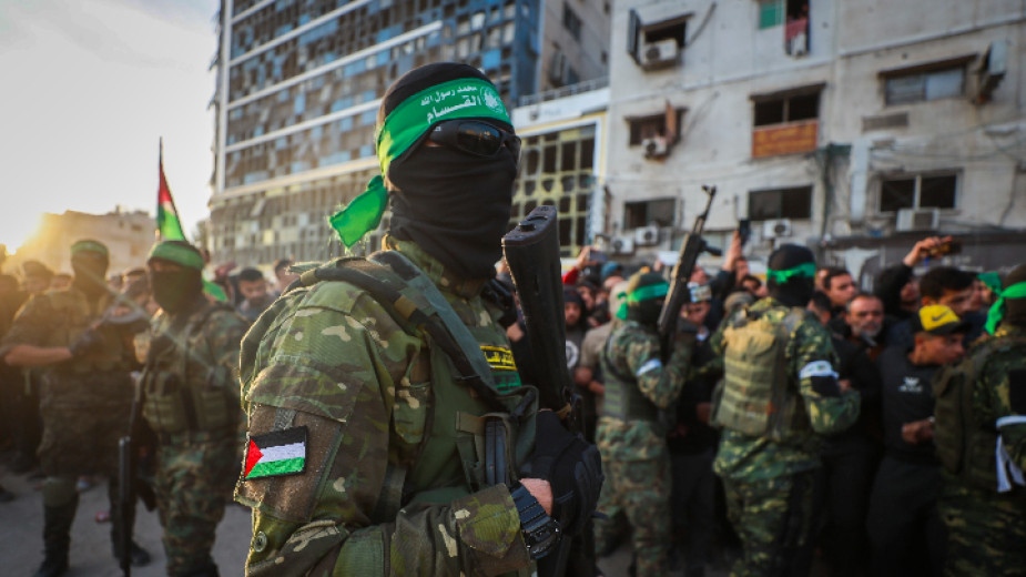 Въоръженото крило на Хамас публикува прощални снимки на повечето от