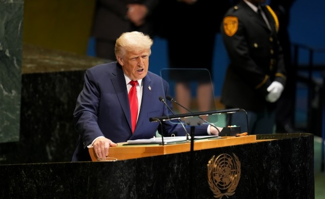 Американският президент Доналд Тръмп смята че страните от НАТО трябва