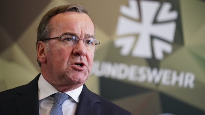 Руски изтребител е прелетял над германска военноморска фрегата в Балтийско