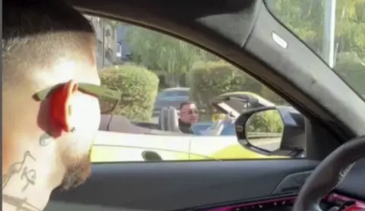 Попфолк певците Емрах Стораро и Константин остават без шофьорски книжки