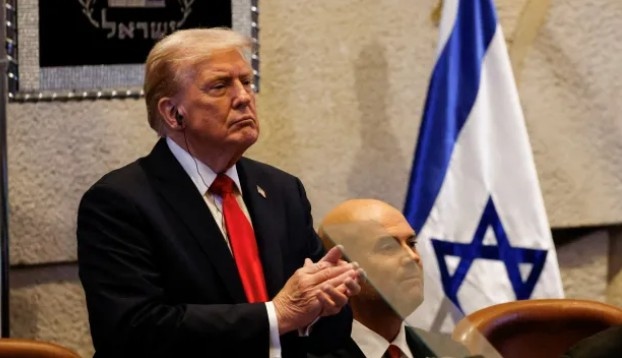 Президентът на САЩ Доналд Тръмп получи бурни аплодисменти от израелските