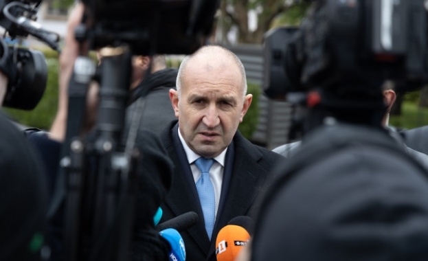 Ставаме свидетели на това как Борисов капитулира пред Пеевски и