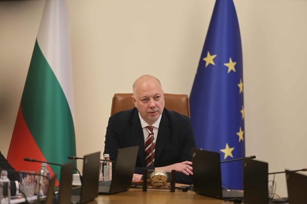 Свои преговори с партиите от коалицията БСП и ИТН е