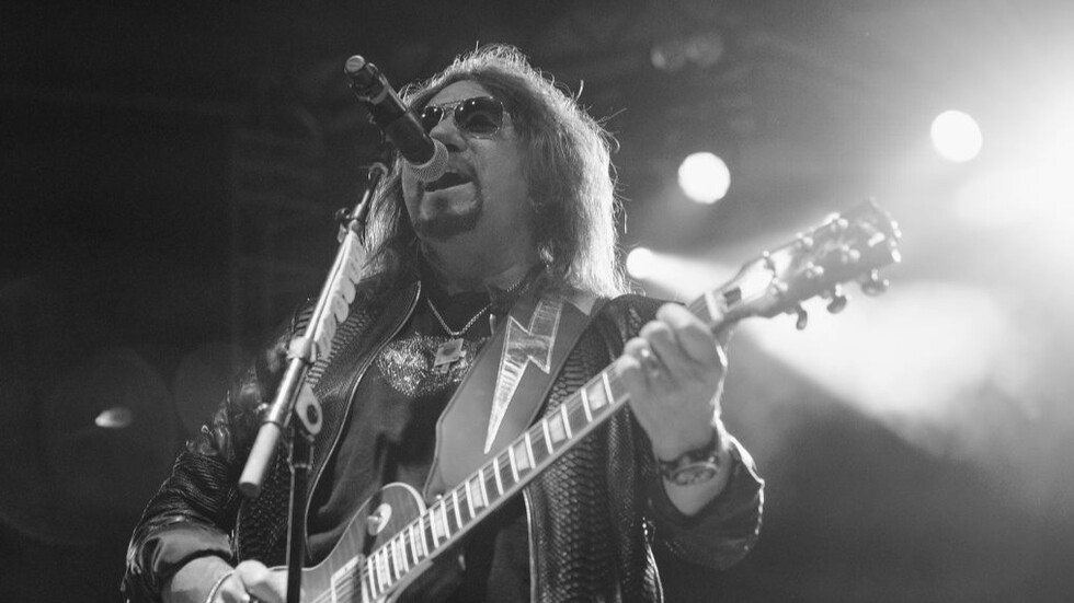 Ейс Фрейли основател и китарист на американската рок група