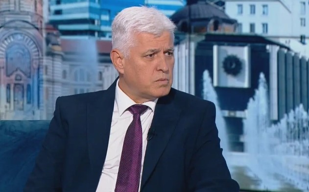 Непрекъснато се правят опити президентът Радев да бъде изолиран от