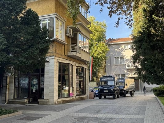 Злоупотреба с пари за ремонта на сградата на Чистота се