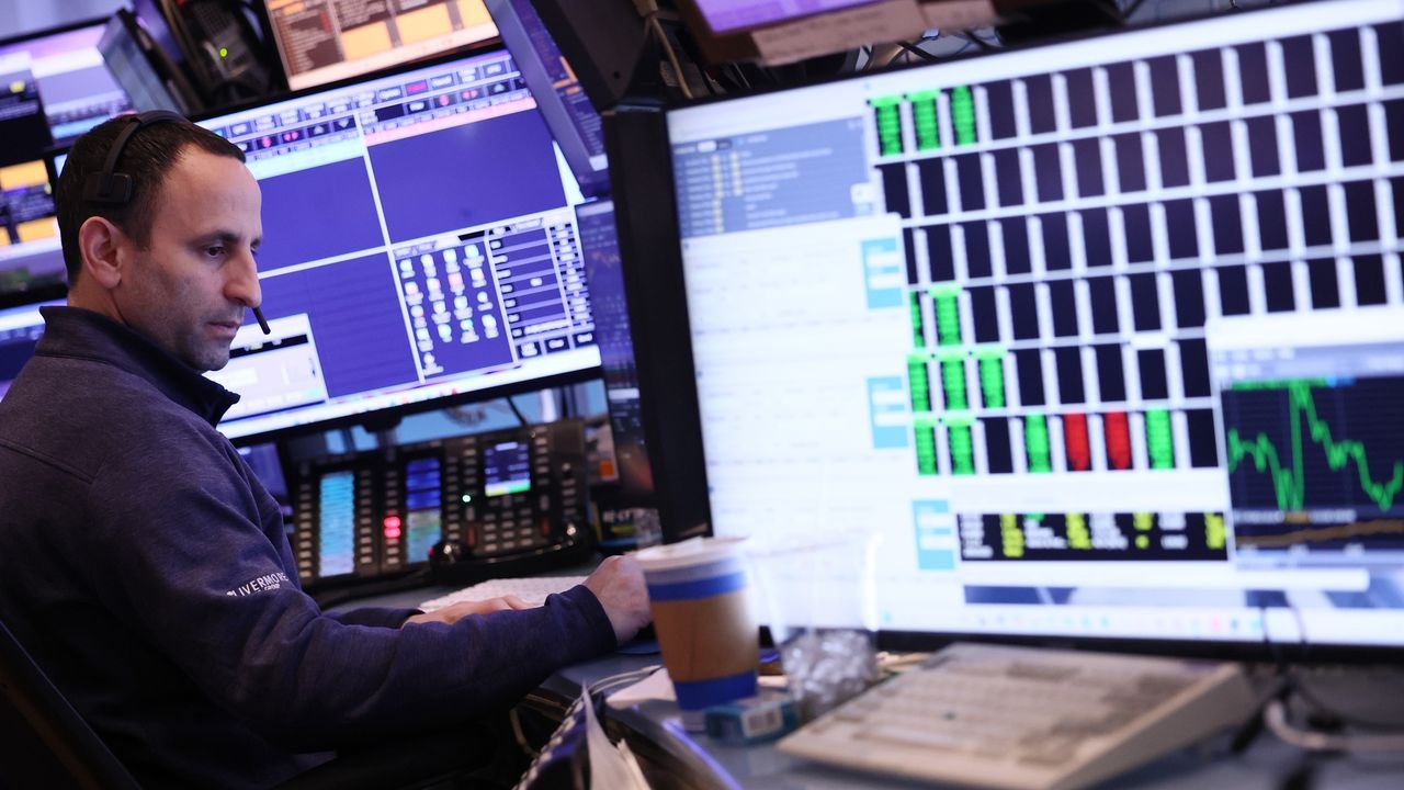 Водещите индекси на европейските фондови пазари приключиха днешната търговия на