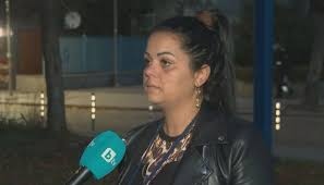 Видяхме много кръв долу видяхме как момчето лежи долу Пипнах