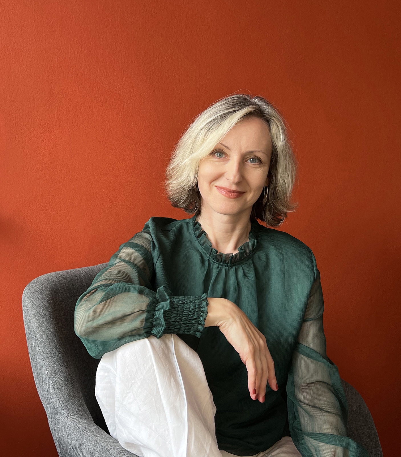 След няколко години отсъствие от родната арт сцена тази есен