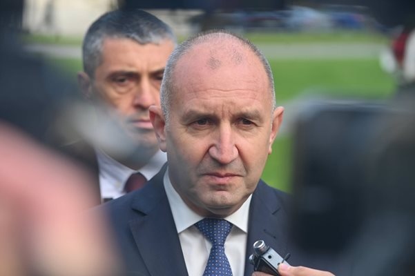 Президентът Румен Радев върна за ново обсъждане в Народното събрание разпоредби от