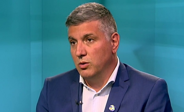 ГЕРБ е фасада на управлението на ДПС Това каза в