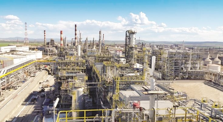 Продажбата на активи на руската нефтодобивна компания Лукойл в България