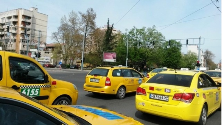 С 18 6 на сто ще поскъпнат таксиметровите услуги в София