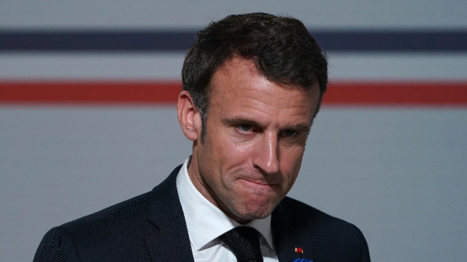 Популярността на президента на Франция Еманюел Макрон отчете нов рекорден