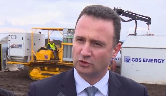 Министърът на енергетиката Жечо Станков направи изявление относно наложените от