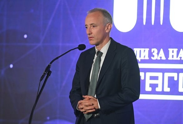 Необходима ни е национална политика за кариерно ориентиране чрез която