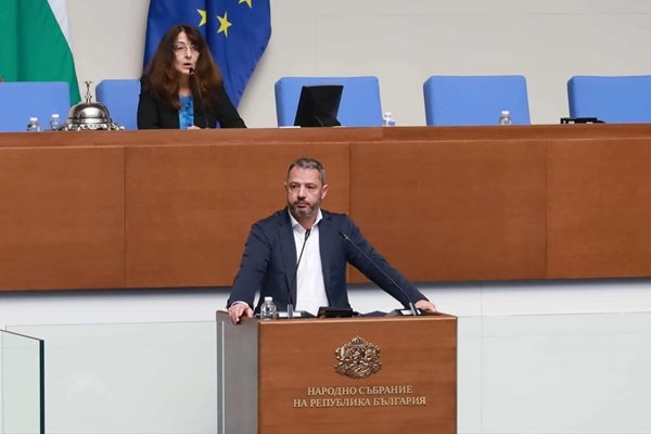 Ограничаване на износа на горива предлага управляващата коалиция Това стана