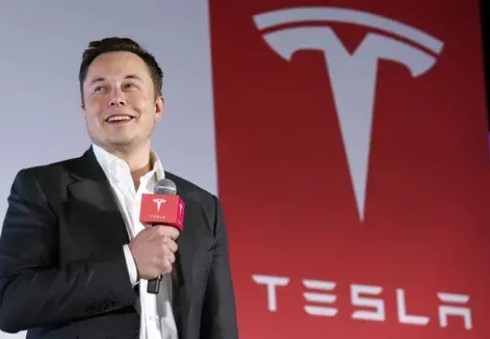 Главният изпълнителен директор на Tesla  Илон Мъск получи одобрение от