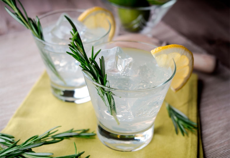 Уинстън Чърчил е заявил лайтмотивът че джин тоникът е спасил живота