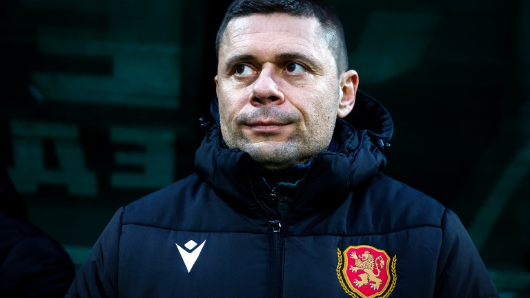 Има много негативно отношение към националния отбор Има прокоба Ще