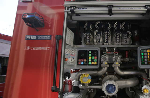 Полиция и пожарна се отзоваха на сигнал за качили се