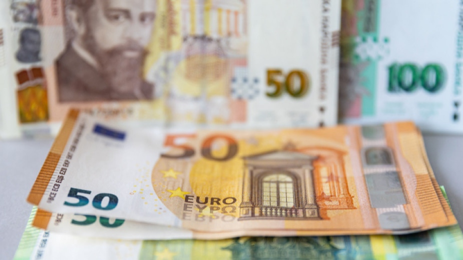 При превалутирането на българските левове в евро в пощите  ще се