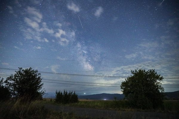 Метеоритният поток Леониди наблюдаван ежегодно през ноември ще достигне пика