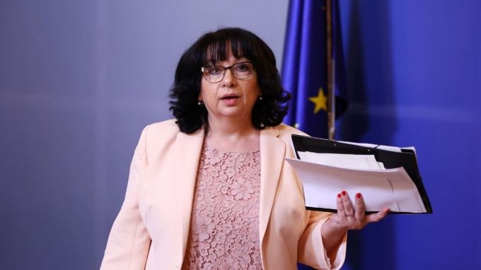 Министърът на финансите Теменужка Петкова обясни защо дългът за догодина