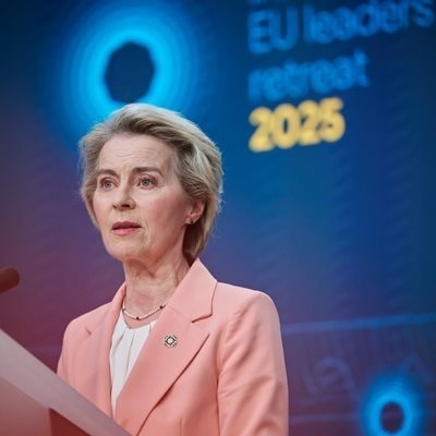 Председателката на Европейската комисия Урсула фон дер Лайен и председателят на Европейския