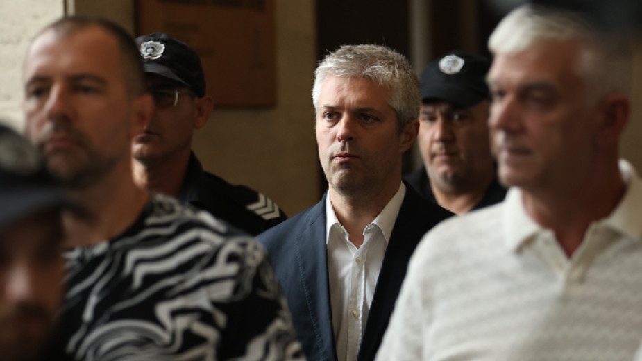 Общинската избирателна комисия във Варна заседава днес по три сигнала