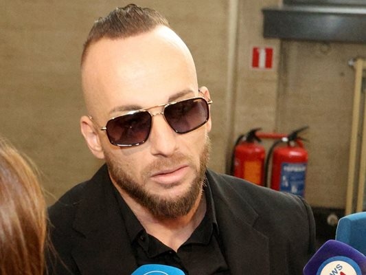 Бившият гръцки модел Анастасиос Михайлидис задържан заедно с д р Станимир