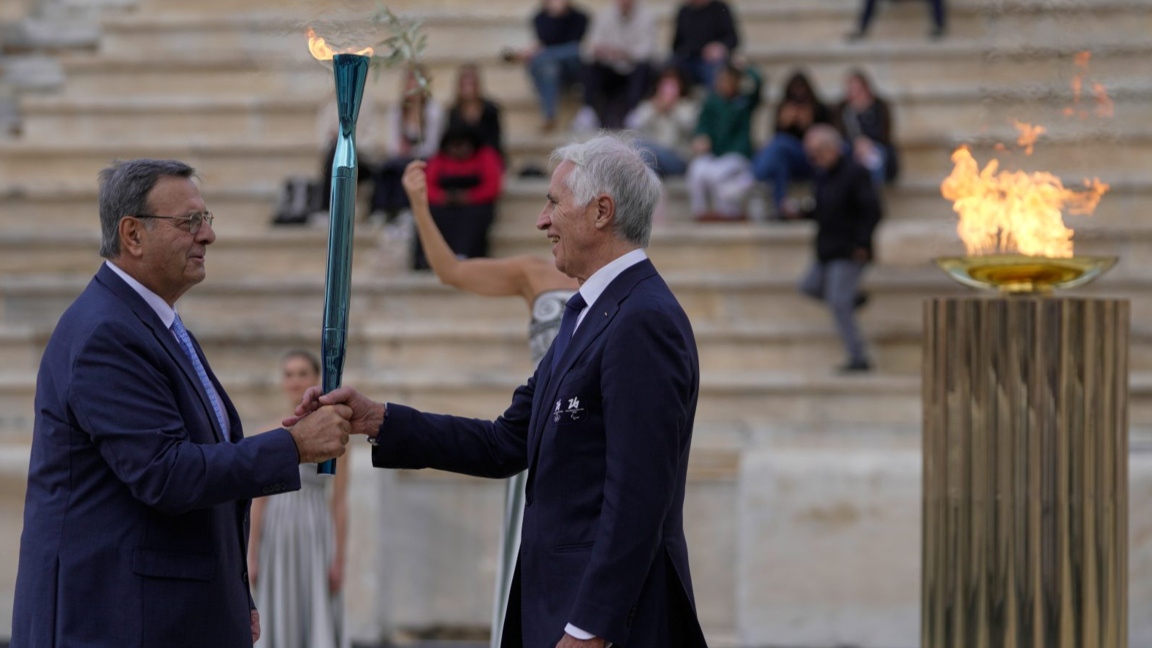 Олимпийският огън за 25 ите Зимни игри през 2026 година в