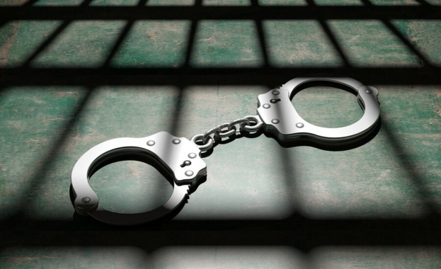 Софийска районна прокуратура обвини и задържа 55 годишен мъж държал