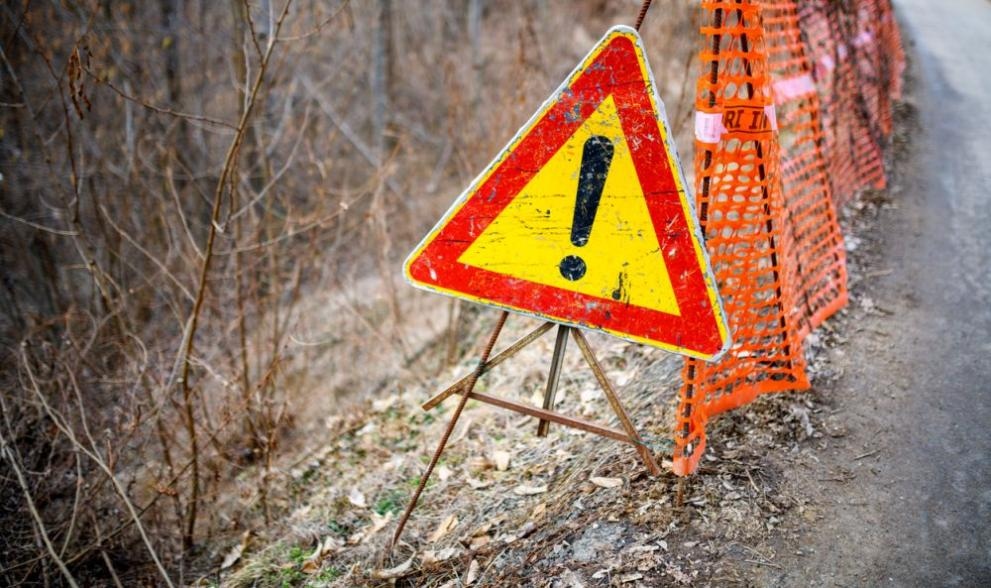 Проходът Троян Кърнаре е затворен временно поради свличане на голямо