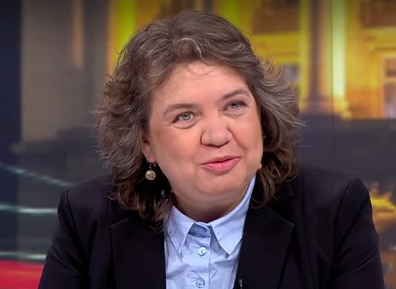 Във всеки един момент оставката на правителството е била на