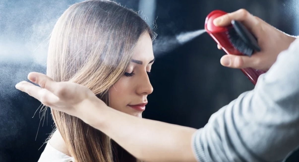 Задължителен тест за алергии преди боядисване във фризьорските салони Това се залага