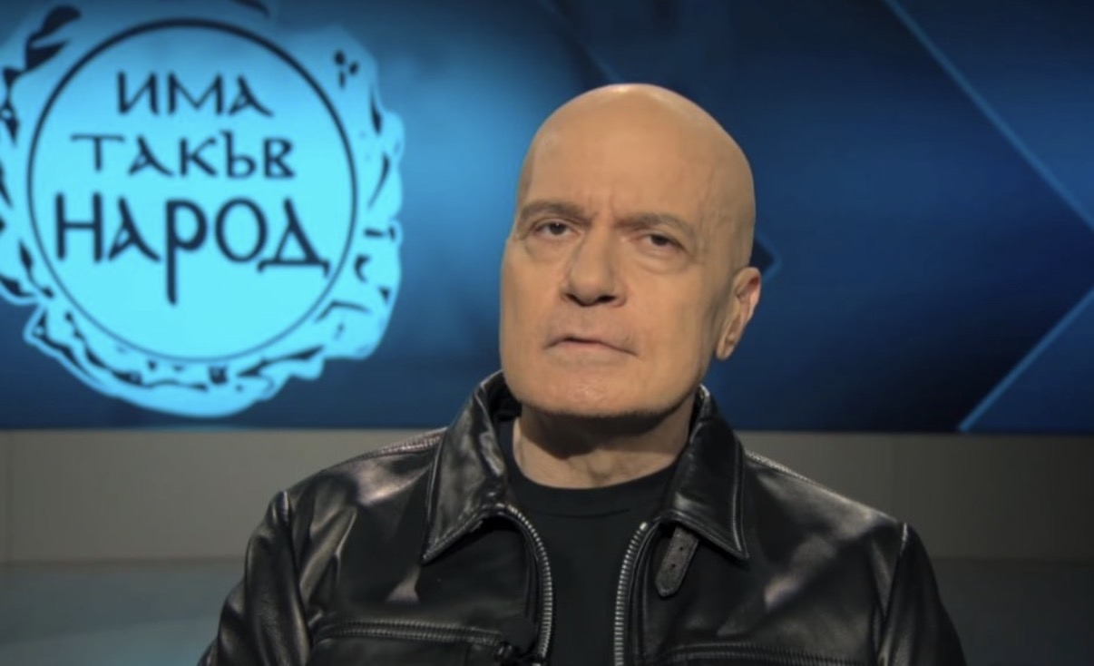 Сценаристът и писател Иво Сиромахов призова лидерът на Има такъв