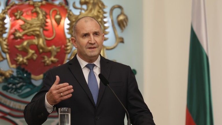 Държавният глава Румен Радев започва в понеделник консултации с парламентарните групи