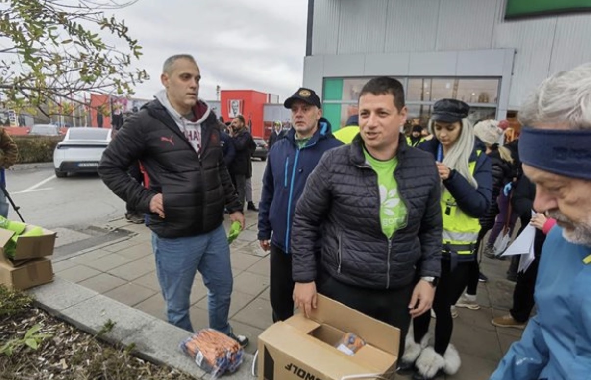 Кризата с боклука в София все още не е овладяна