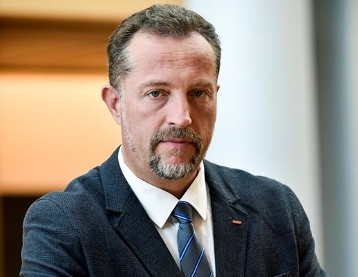 Едни и същи хора и НПО та се опитват да