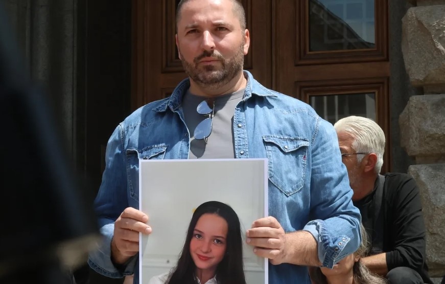 Бащата на загиналата Сияна – Николай Попов – съобщи в социалните мрежи