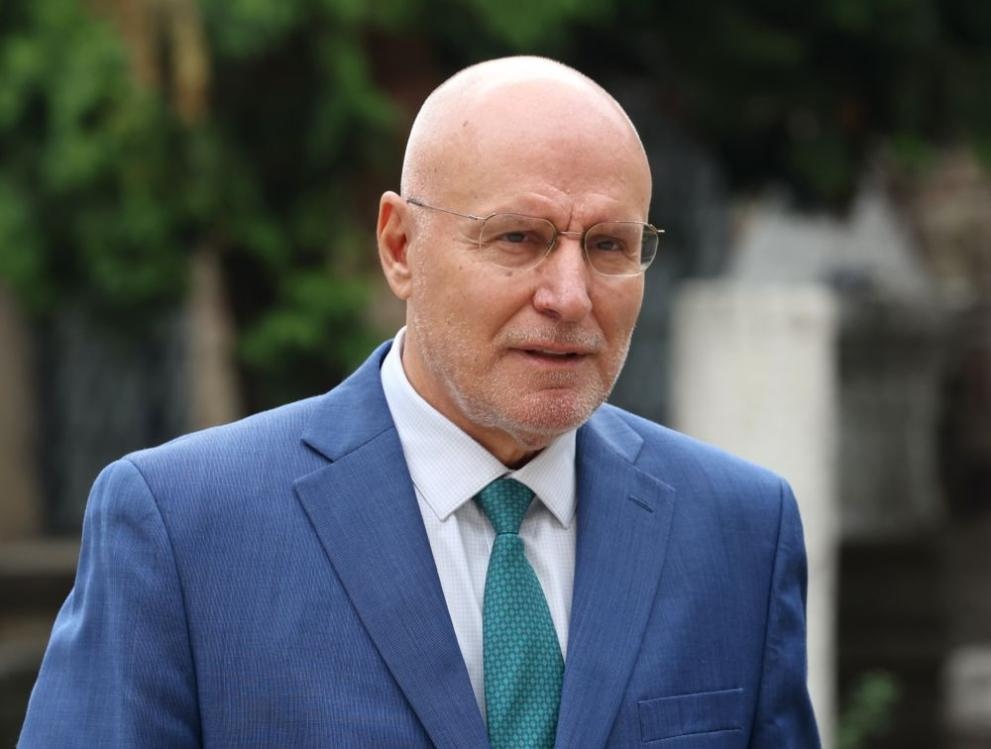 В условията на продължителна политическа нестабилност устойчивостта на държавата зависи