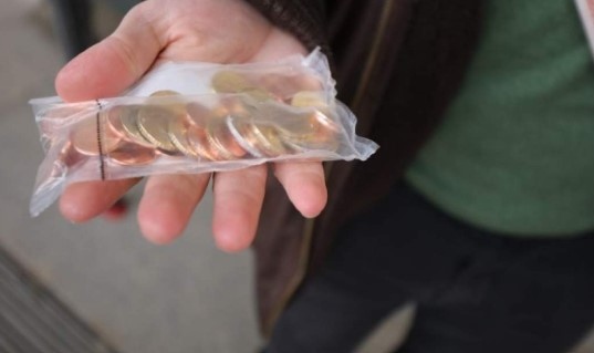 И в последната събота от годината работят извънредно касите на