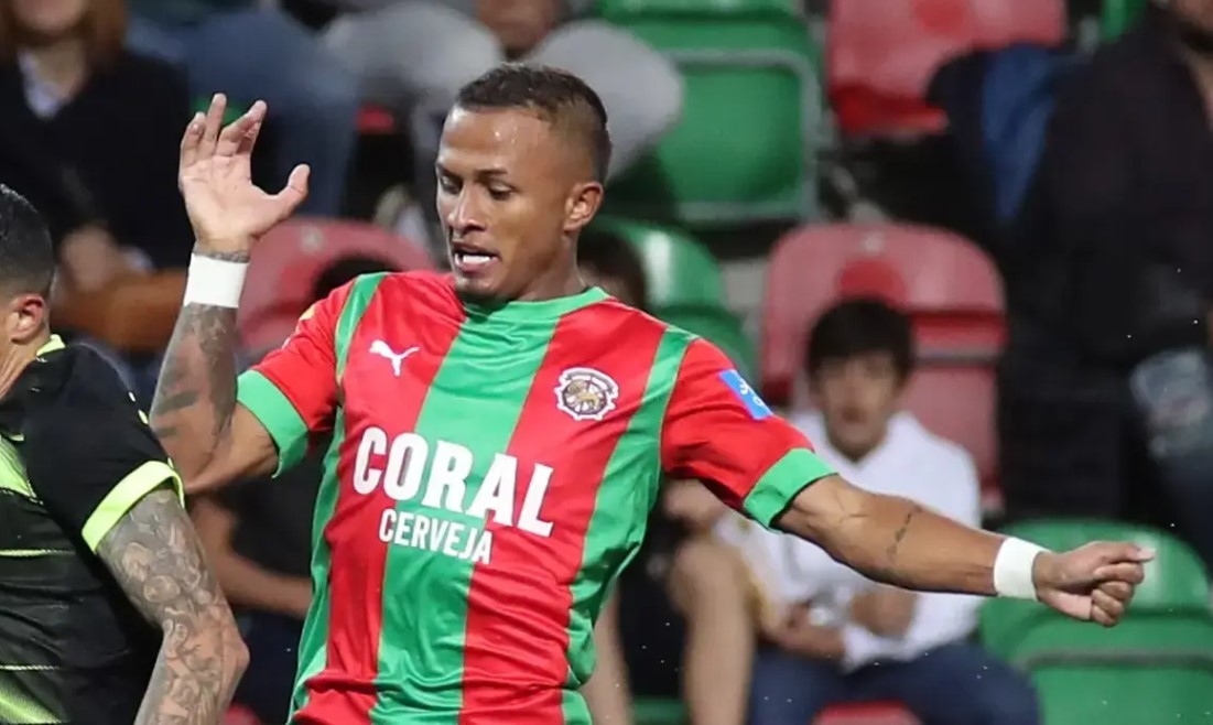 Бразилското крило Лео Перейра може да се смята за сигурно