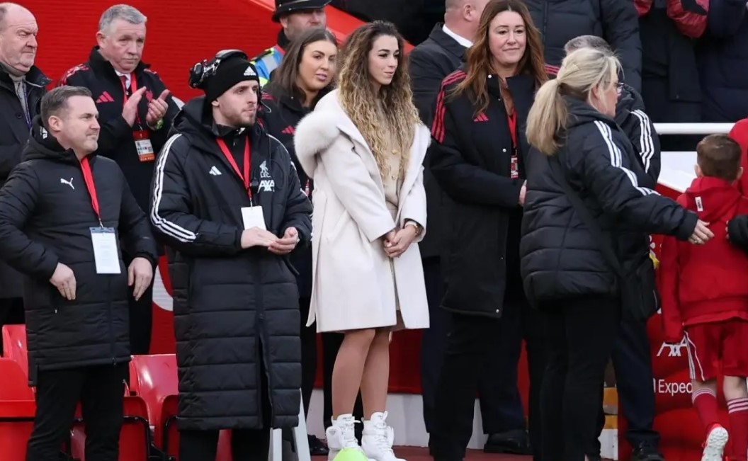 Вдовицата на Диого Жота – Руте Кардосо използва социалните мрежи