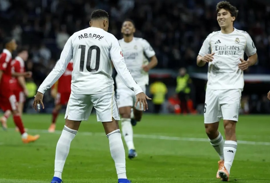 Реал Мадрид изпраща трудна година но с титлата Най скъп