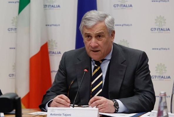 Испанското правителство предложи днес да изиграе ролята на посредник в